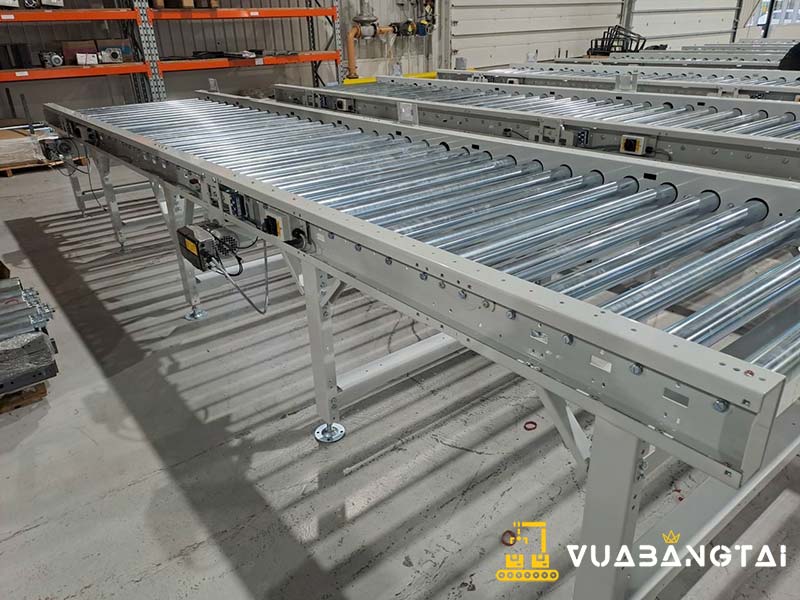 Băng tải con lăn inox