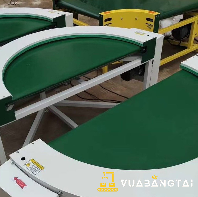 Băng tải PVC cong