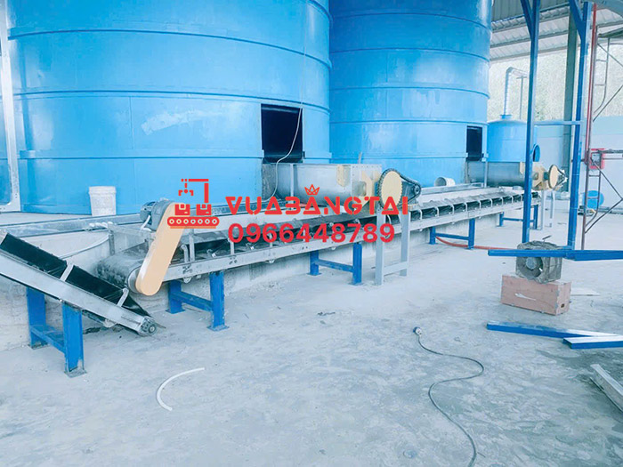 băng tải cao su lòng máng